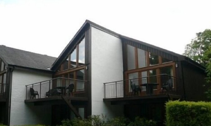 Keswick Cabin | 10 KESWICK BRIDGE, family friendly, with a garden in Keswick