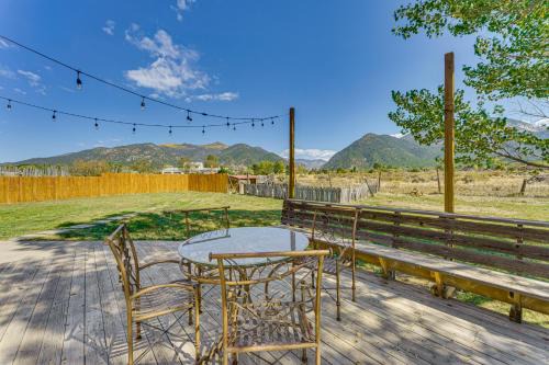 Arroyo Seco House | 10 Mi to Taos Ski Valley Mtn-View Duplex with Deck!