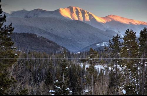 Winter Park House | 10 Min To Resort! Amazing Views & Sauna!