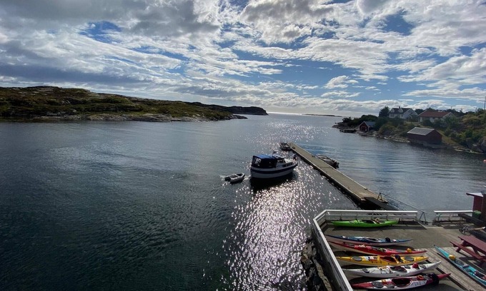 Nautnes House | 10 person holiday home in Tjeldstø