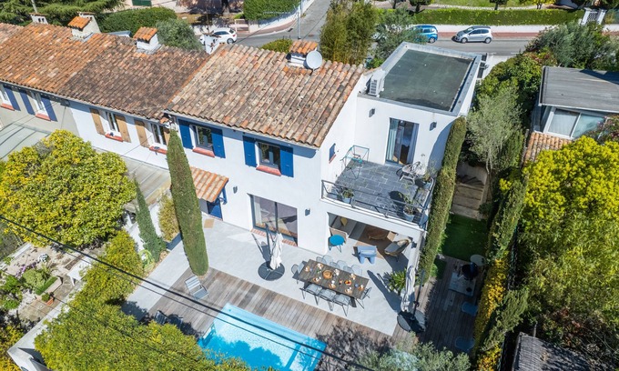 California - Pezou Villa | 10-Person House with Pool, Close to Cannes Center