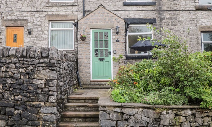 Buxton House | 10 SMALLDALE COTTAGES, pet friendly, with open fire in Buxton