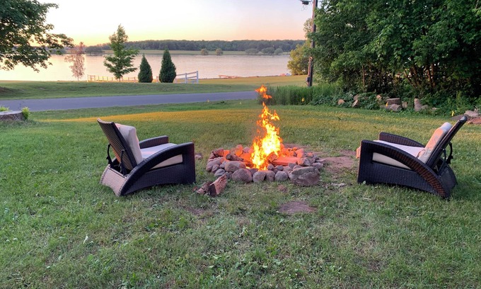 Waddington House | 1000 Islands getaway 3-bed 2 bath in tranquil Waddington. Enjoy a relaxing stay