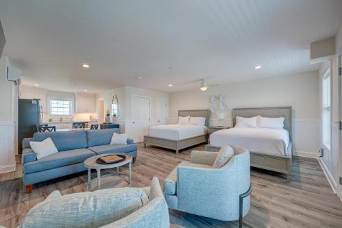 River District Apartment | 1004 Queen Pet Friendly Suite, 1st Floor Oasis