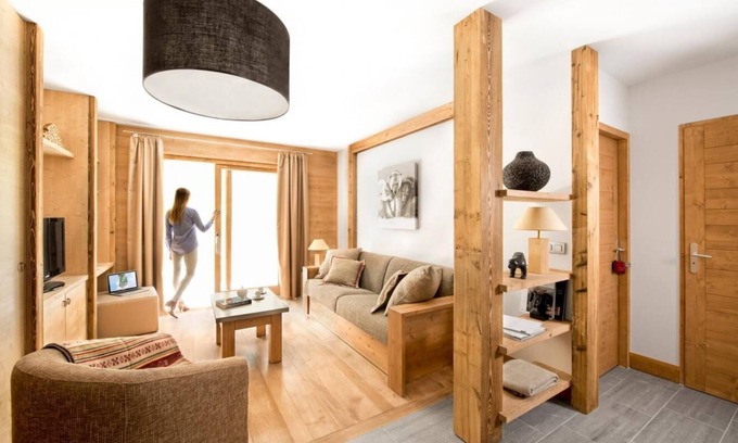 Les Brevieres Apartment | 100m from ski lifts, fitness, swimming pool, sauna, hammam, balcony, tv, 67m², Tignes
