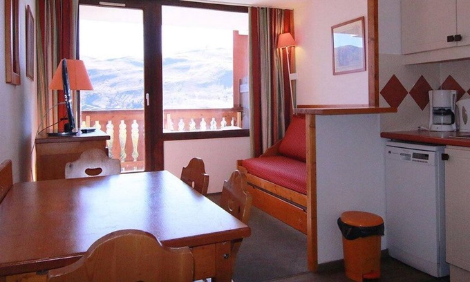 Bergers Apartment | 100m from ski slopes, 6th floor, balcony, tv, ski locker, 24m², Alpe d'Huez