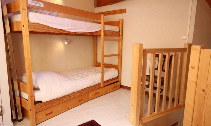 Vallandry Apartment | 100m from ski slopes, 2nd floor, view mountain, balcony, tv, ski locker, 47m², Peisey-Vallandry