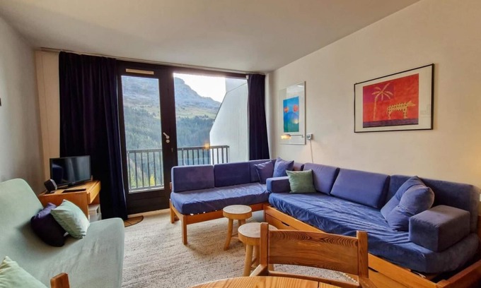 Flaine Apartment | 100m from ski slopes, 3rd floor, balcony, tv, ski locker, 48m², Flaine