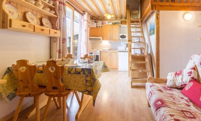 Montalbert Apartment | 100m from ski slopes, 4th floor, balcony, tv, ski locker, 41m², Montalbert