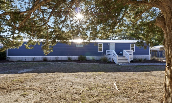 Sneads Ferry House | 101 Misty Hollow Lane: 2 BR, 2 BA in SNEADS FERRY, Sleeps 5