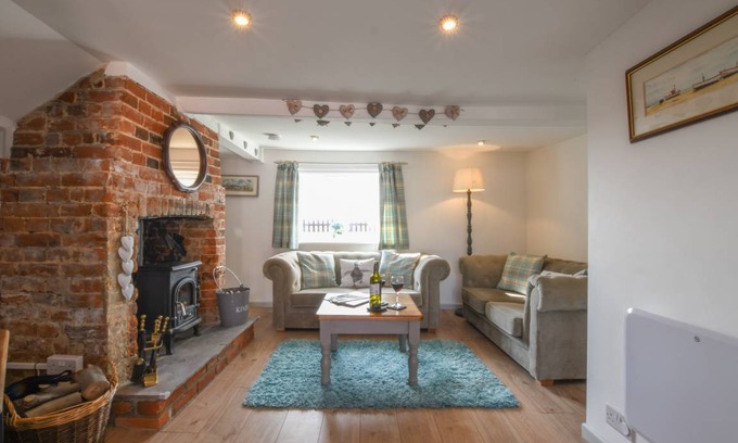 Diss Cottage | 105 m² Cottage ∙ 2 bedrooms ∙ 4 guests