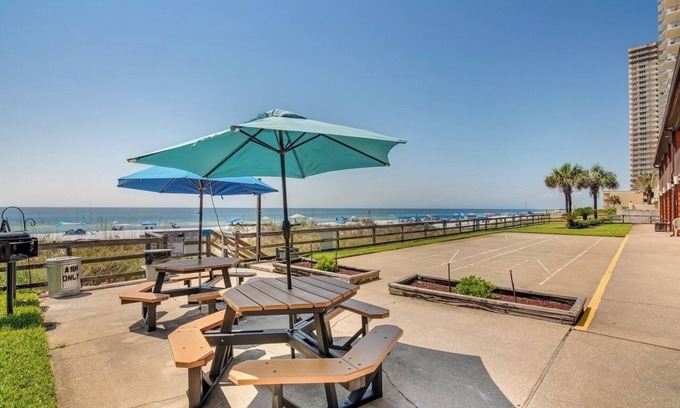 El Centro Beach Condo | #109 Polynesian WALK 2 PIER PARK GROUND FLOOR