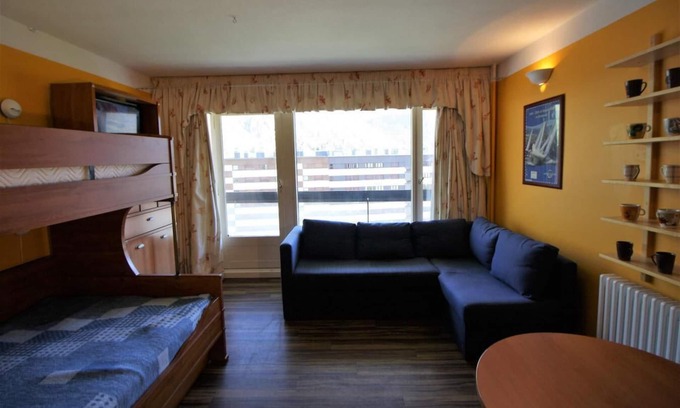 Tignes le Lac Apartment | 10m from ski slopes, 2nd floor, balcony, tv, ski locker, 28m², Tignes