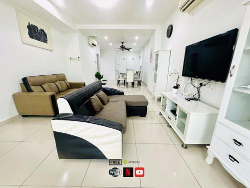 Downtown George Town Apartment | 10pax 3-Bedroom l Seaview l Georgetown l Gleneagles l Mansion One