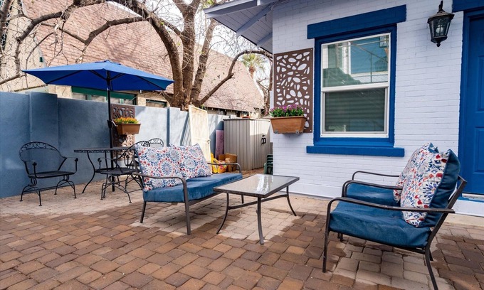 Roosevelt Condo | 11 Chelsea Place 1 Bedroom Condo by RedAwning