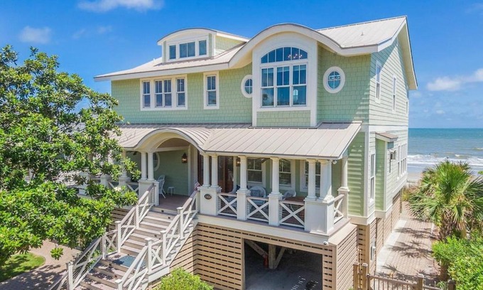 Folly Beach House | 1103 E Arctic - Salty Lady - Beautiful Custom Oceanfront Home - Hot tub