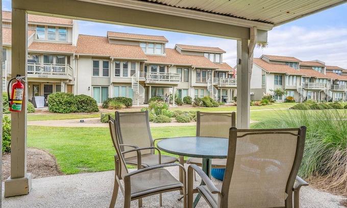 Saint Helena Island Villa | 115 Capt John Fripp Villa - New to VRBO! Resort Access Included!