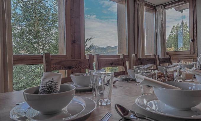 Vallandry Ski Chalet | 12 person detached chalet directly on the piste with stunning views