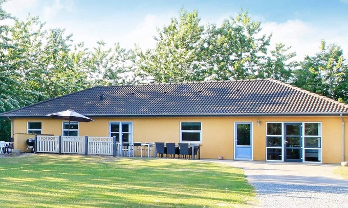 Sundstrup House | 12 person holiday home in Hojslev-By Traum