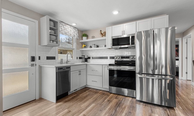 Green Bay House | 1220 Lambeau Field Luxe