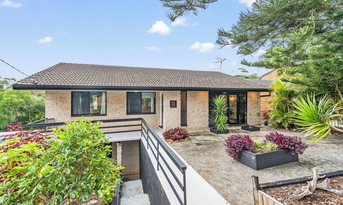 Port Macquarie House | 13 AMAROO: 5 BR, 3 BA in Port Macquarie, Sleeps 9