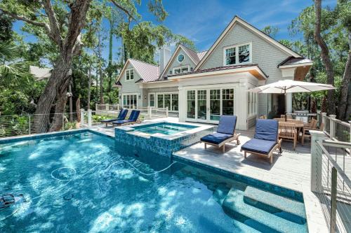 Vanderhorst Plantation House | 136 Flyway Drive by Akers Ellis Rentals