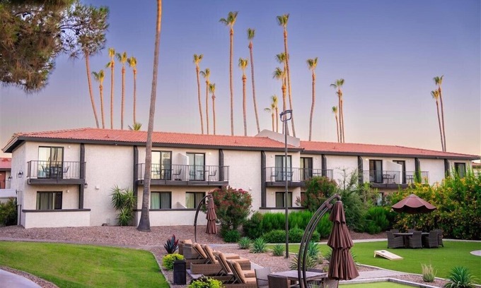 New Papago Parkway Apartment | 138 Minutes to Old Town, Pickleball, Pool, Wifi!