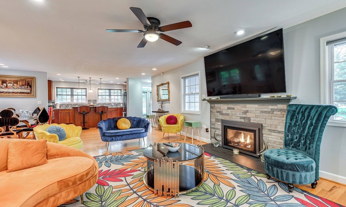 Colesville House | 14 Mi to DC: Retreat w/Patio & Sunroom!