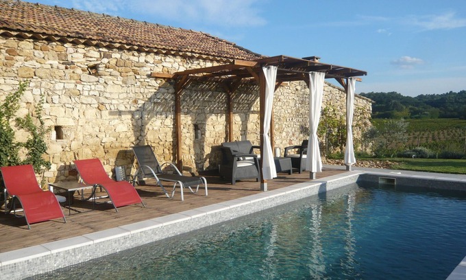 Bagnols-sur-Ceze House | 14th century farmhouse, private swimming pool, 260 m², contemporary decor! quiet!