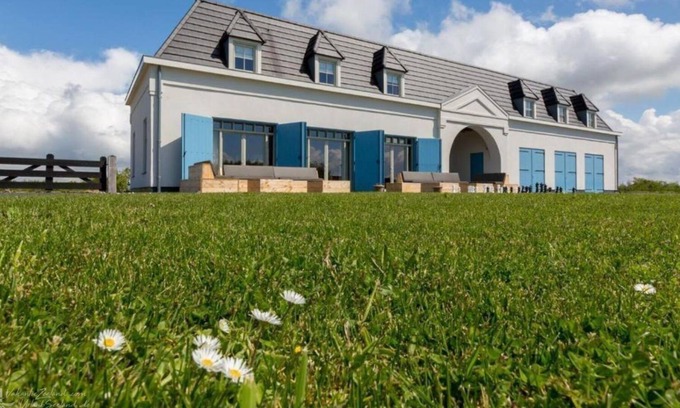 Zoutelande House | 15-person detached group accommodation in Zoutelande