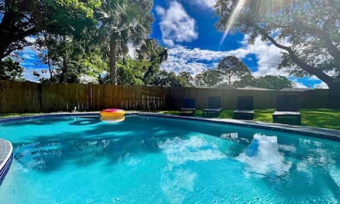 East Tampa House | 1504 E McBerry St · Beautiful 3BR Tampa Home W/Pool AND Pool Table!