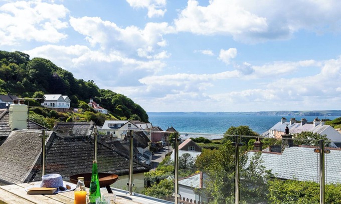 Hope-Cove House | 150m to beach - Sea views - Parking - Hope Cove