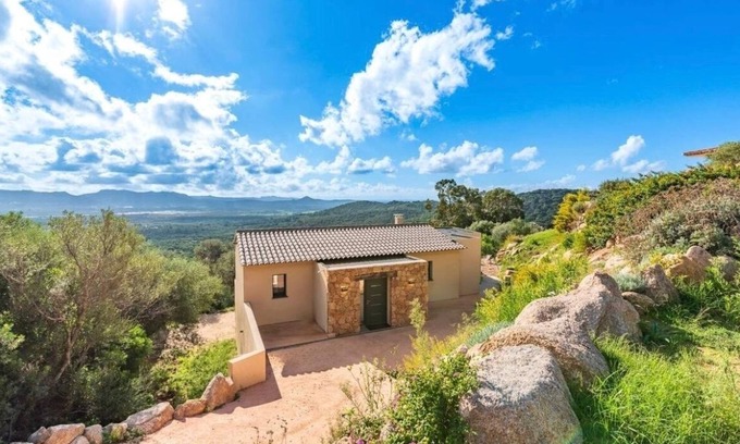 Figari Villa | 150m2 4 bedroom family home located in San gavino 10min from figari