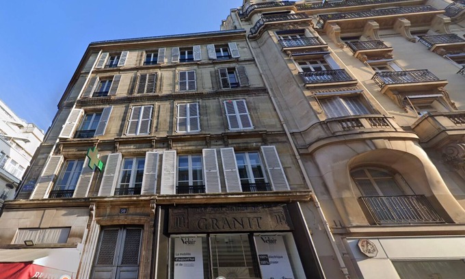 Saint-Gervais Apartment | 150m2 Exceptional Living in Marais windows overlooking beautiful Hotel de Ville