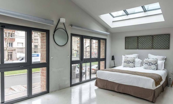 Plaisance Apartment | 160M2 QUAINT PARISIAN RETREAT WITH A PRIVATE TERRACE-SKYLIT HOME PORT D'ORLEANS