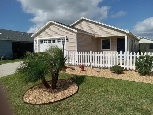 Wildwood Villa | 1657 Z6 VILLAGE OF MONARCH GROVE by REMAX Premier