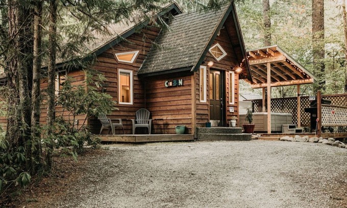 Glacier Cabin | 16GS - Hot Tub - BBQ - Pets Ok - Sleeps 2 by RedAwning