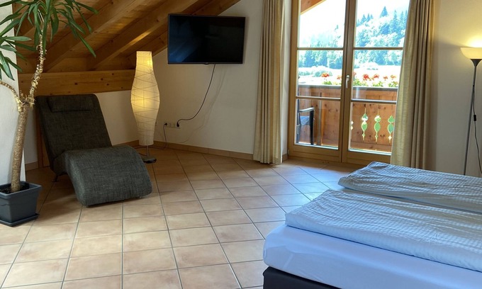 Unterammergau Apartment | 175sqm vacation apartment mountain view for 12- max. 14 persons