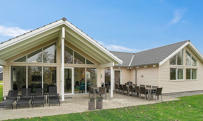 Olpenitz House | 18 person holiday home in Hasselberg