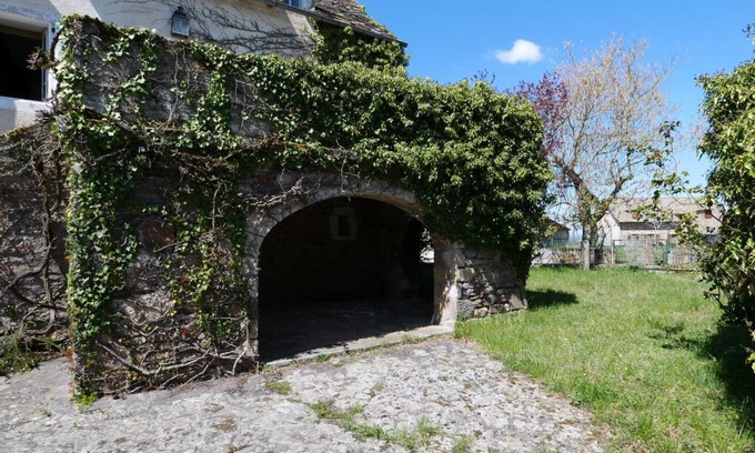 Luc-la-Primaube House | 180 m² House ∙ 5 bedrooms ∙ 12 guests