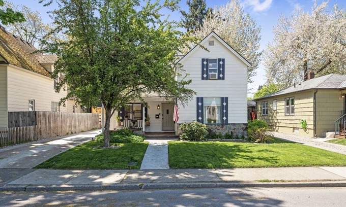 Coeur d'Alene Other | 1890's renovated downtown Coeur d’Alene home
