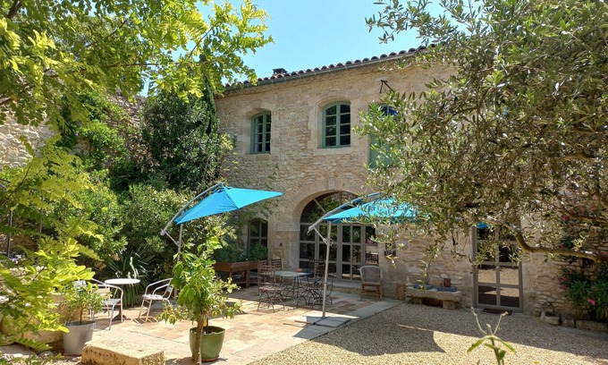 Souvignargues Cottage | 18th c. post house in Gard stone, sleeps 8 to 10. Exceptional