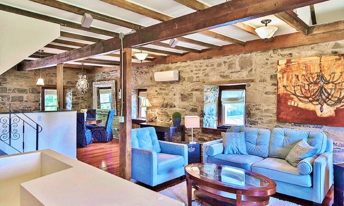 Kingston Apartment | 18th Century Luxury Suite with Rustic Charm