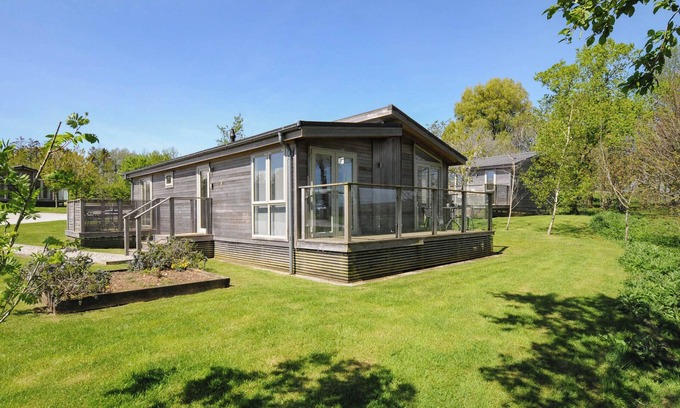 Dobwalls Cottage | 19 MEADOW RETREAT, pet friendly, luxury holiday cottage in Dobwalls