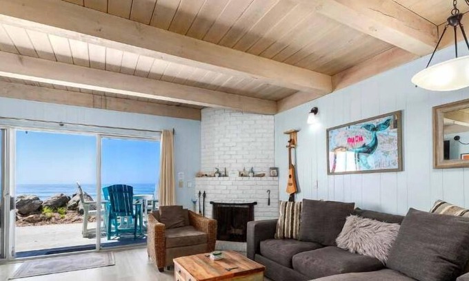 Rio del Mar House | 1950's Beachfront Home - Stunning Views!