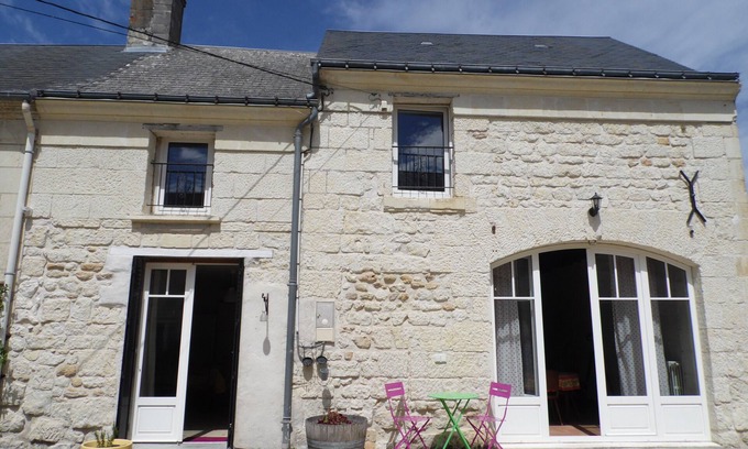 Beaumont-en-Veron House | 19th century cottage in a quiet and authentic location - 3 stars restored in 2017