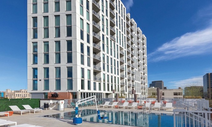 Civic District Resort | 1Bed/1Bath - Gorgeous Downtown Austin Resort!