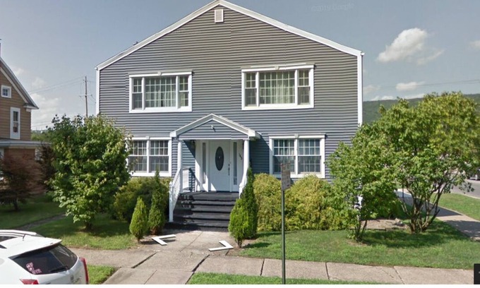 Corning House | 1BR + 2BA. 2nd BR available for additional fee / night. Two blocks to downtown