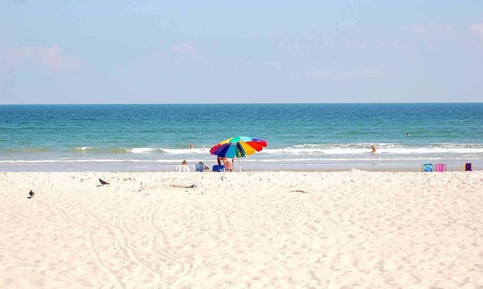 Port Canaveral Cottage | 1BR Cozy Cottage w/Pool, just 3 min walk to beach!