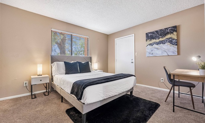 Mesa Apartment | 1BR - Gym - Pool - Great For Mid/Long Stays